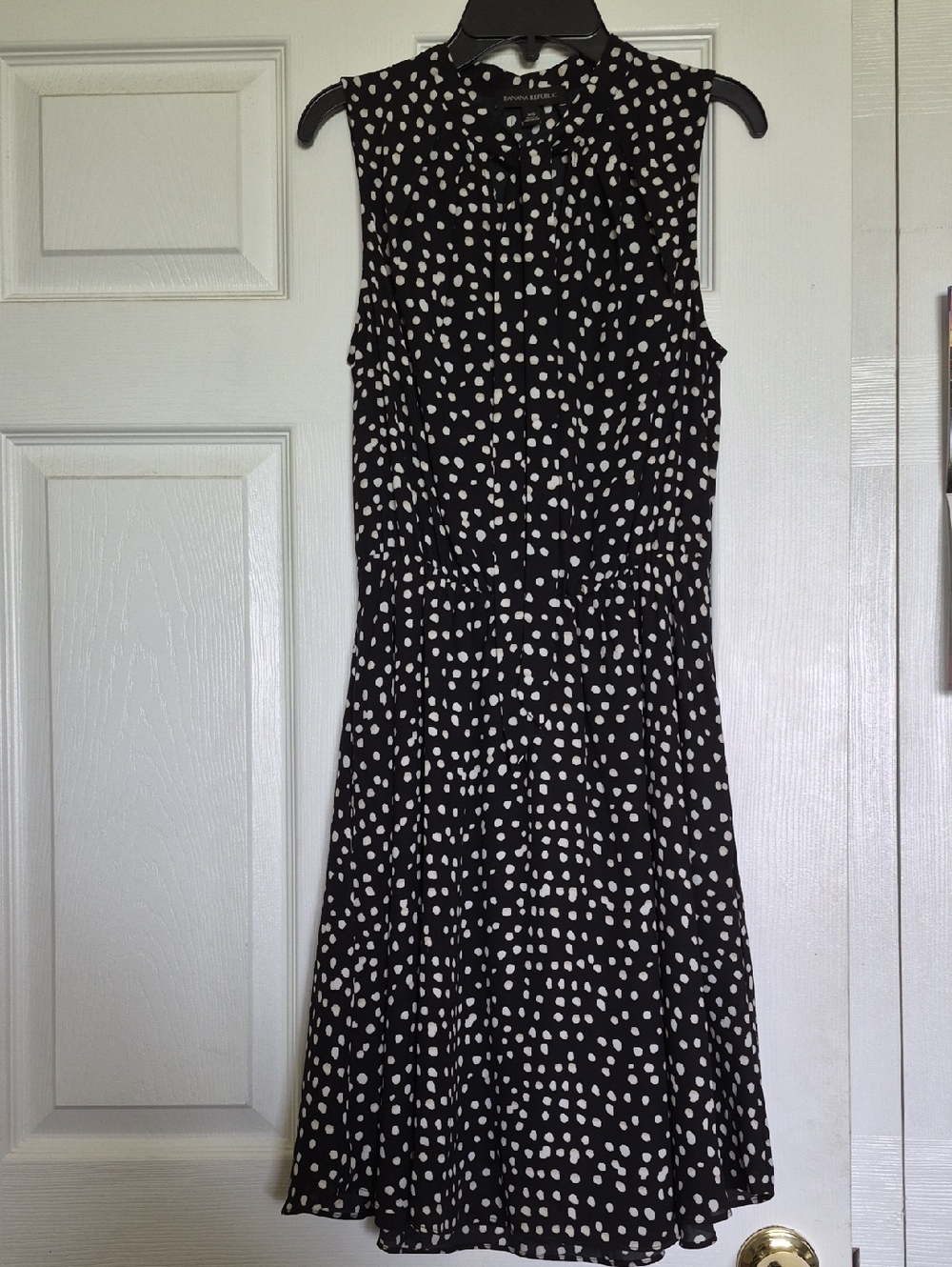 Banana Republic Black Tie-Neck Sleeveless Dress with White Polka Dots. XS